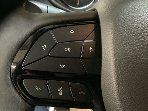 Used 2023 Jeep Cherokee Altitude Lux image 27