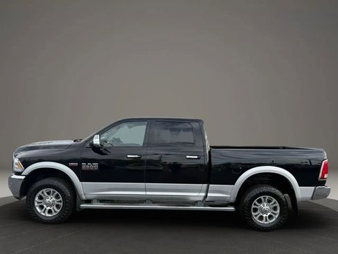 Used 2014 RAM 3500 Laramie AWD/4WD image 10