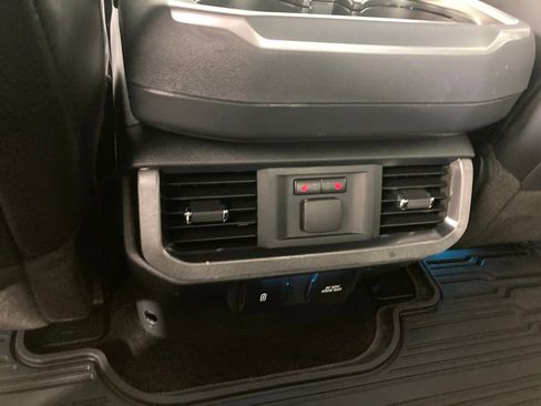 Used 2022 Ford F150 Platinum image 15