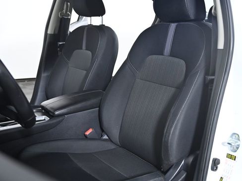 Certified 2023 Nissan Sentra SV image 24