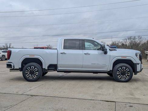 New 2026 GMC Sierra 3500 Denali Ultimate image 6