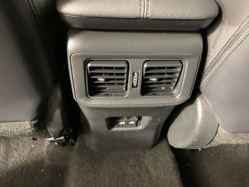 Used 2021 Toyota RAV4 Limited image 35