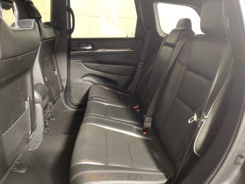 Used 2020 Jeep Grand Cherokee Overland image 18