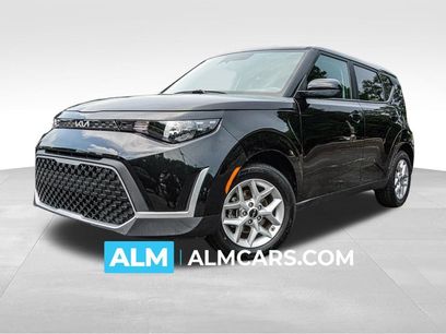 Used 2025 Kia Soul LX w/ LX Technology Package