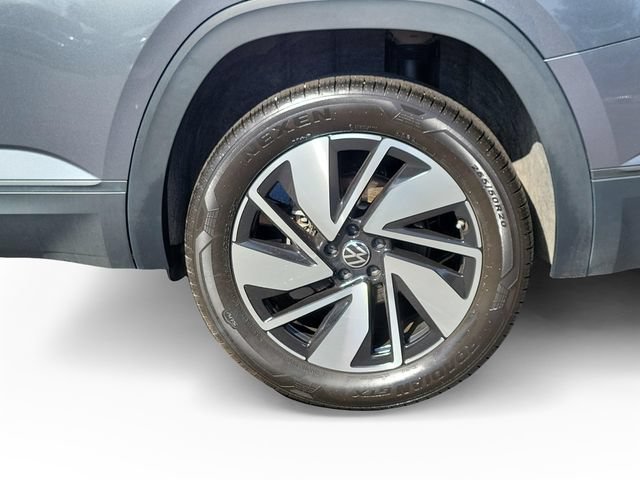 Used 2025 Volkswagen Atlas SE AWD/4WD image 29