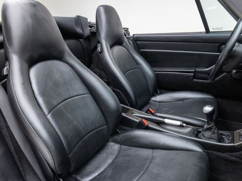 Used 1998 Porsche 911 Cabriolet image 40