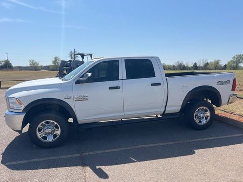 Used 2018 RAM 2500 Tradesman w/ Chrome Appearance Group image 4