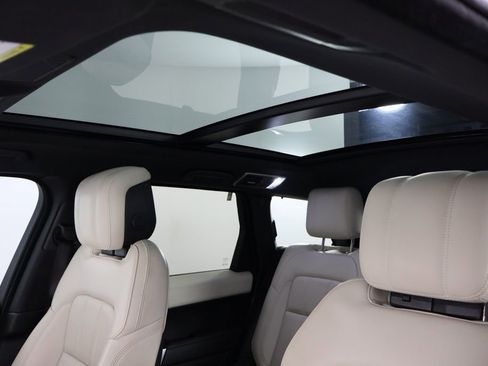 Used 2022 Land Rover Range Rover Sport HSE Silver Edition image 24