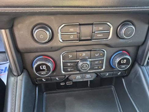 Used 2022 Chevrolet Tahoe LT AWD/4WD image 17