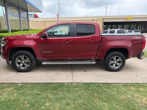 Used 2018 Chevrolet Colorado Z71 AWD/4WD image 5