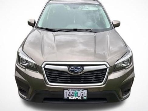 Used 2019 Subaru Forester Premium AWD/4WD image 2