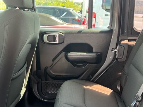 Used 2022 Jeep Wrangler Unlimited Sport AWD/4WD image 20