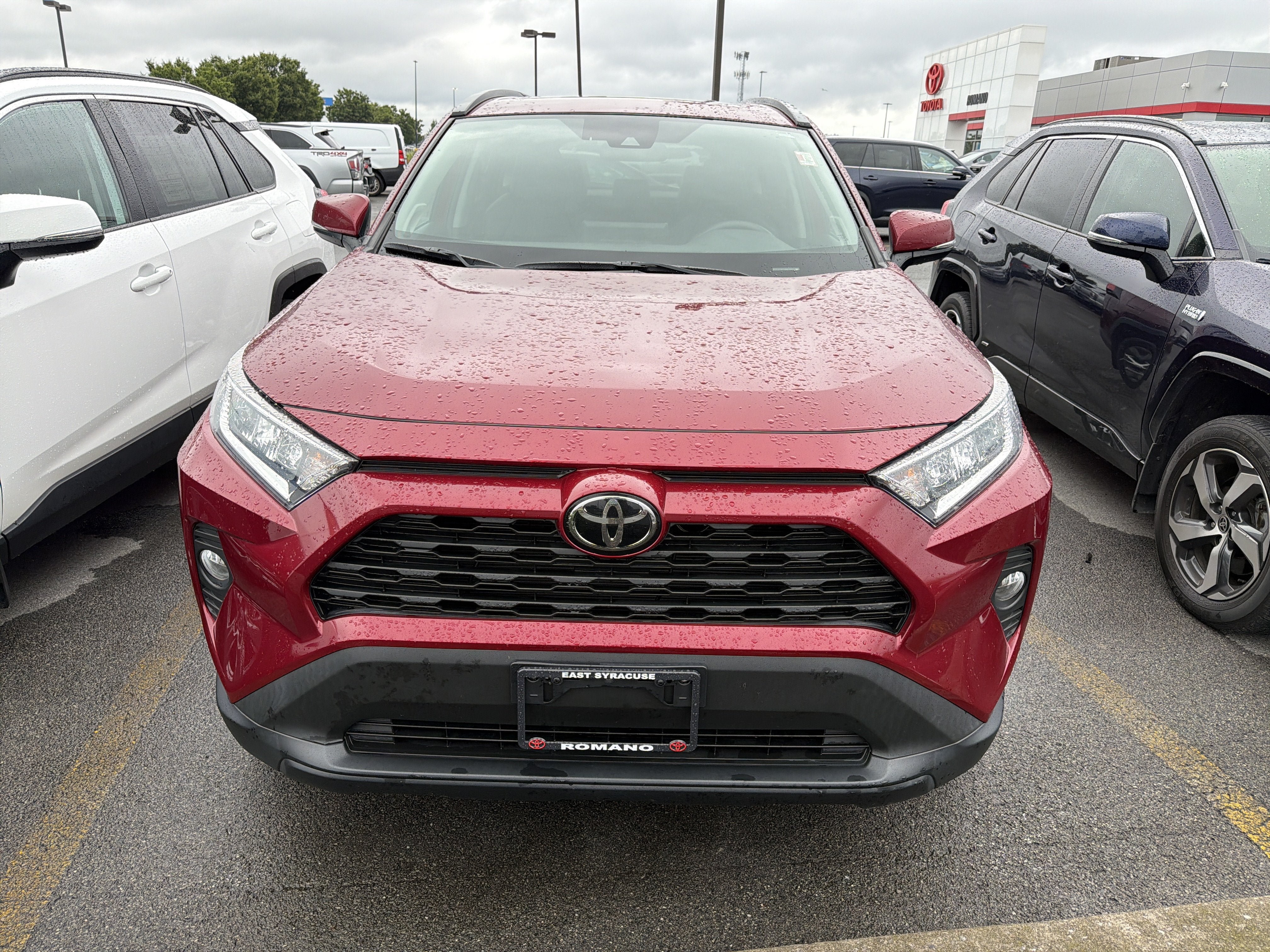 Used 2021 Toyota RAV4 XLE Premium AWD/4WD image 3