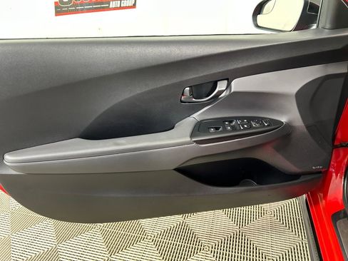 Used 2020 Hyundai Veloster N w/ Performance Package image 11