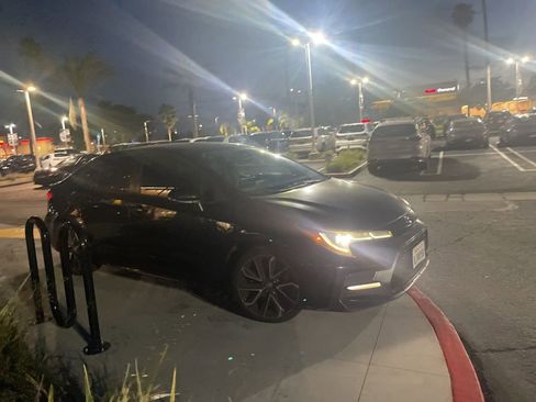 Used 2020 Toyota Corolla SE w/ Carpet Mat Package (TMS) image 7