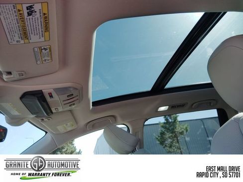 Used 2021 Subaru Ascent Limited w/ Technology Package AWD/4WD image 22