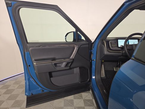 Used 2022 Rivian R1T Launch Edition AWD/4WD image 16
