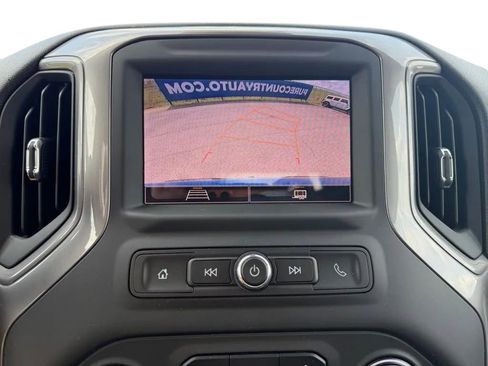 Used 2023 Chevrolet Silverado 1500 Custom AWD/4WD image 9