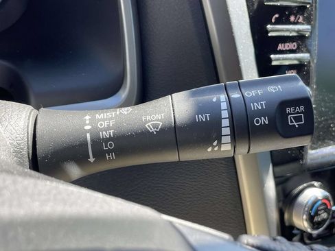 Used 2024 Nissan Murano SV w/ SV Midnight Edition Package FWD image 30