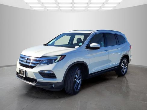 Used 2018 Honda Pilot Touring image 8