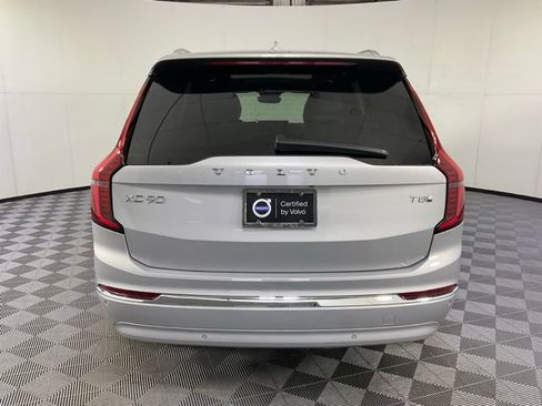 Certified 2025 Volvo XC90 T8 Ultra AWD/4WD image 5