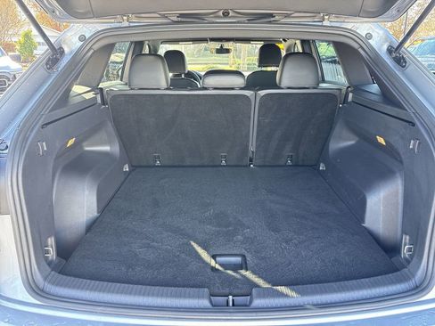 Used 2022 Volkswagen Atlas Cross Sport SE image 25