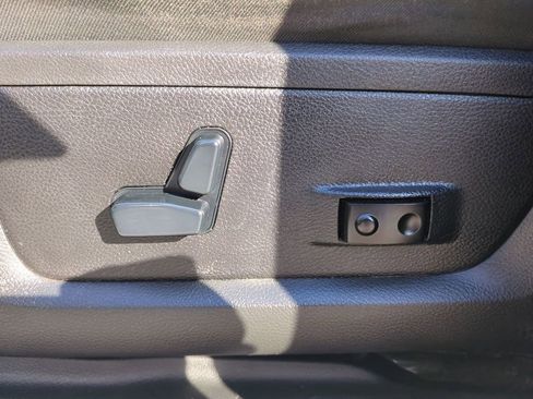 Used 2019 RAM 2500 Laramie image 22