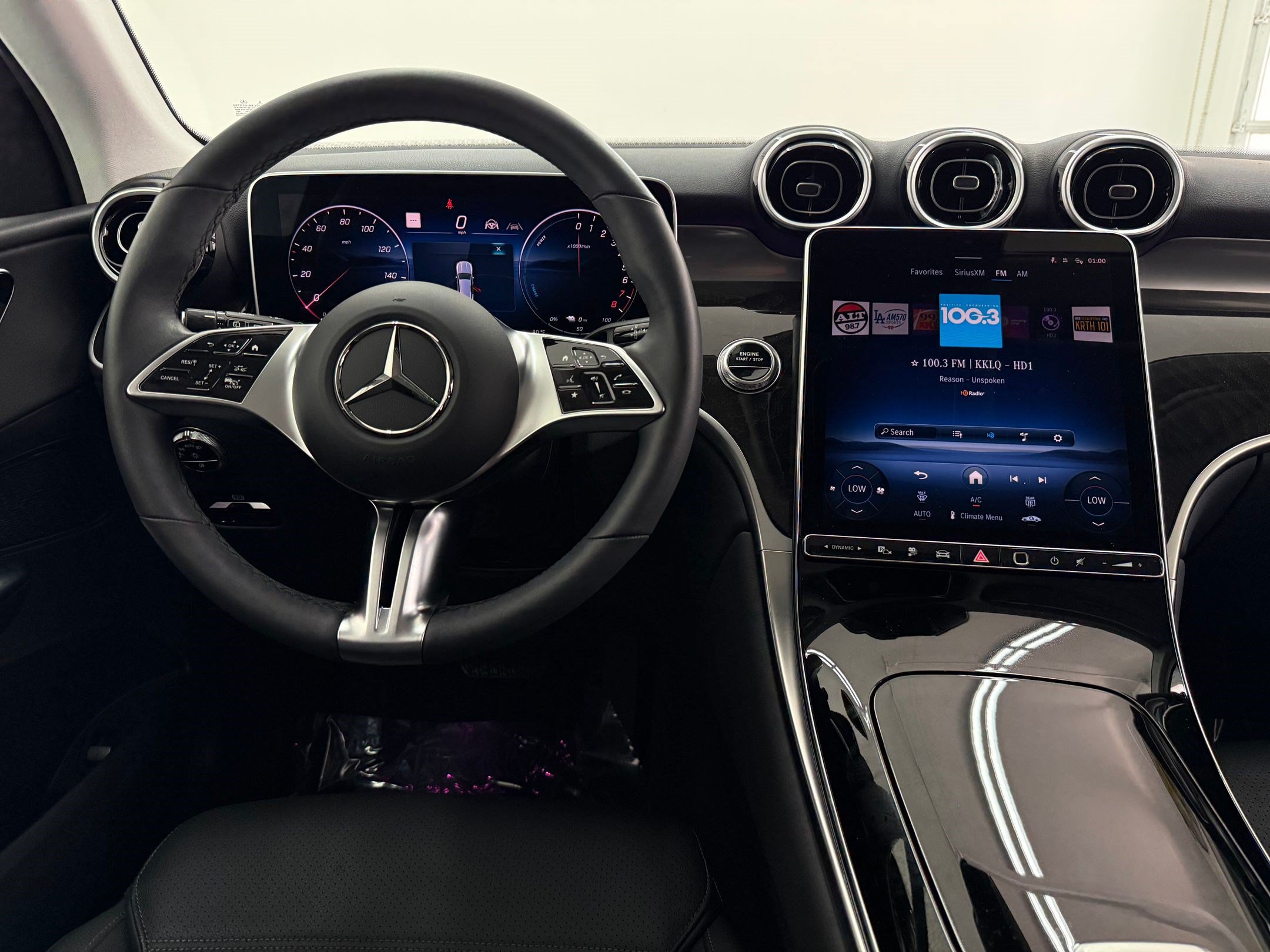 Certified 2025 Mercedes-Benz GLC 350e 4MATIC image 13