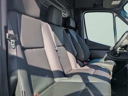 New 2026 Mercedes-Benz Sprinter 2500 image 10