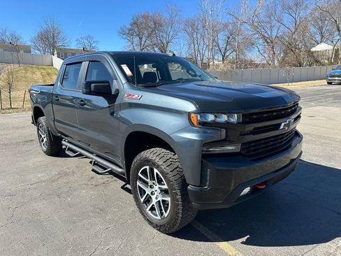 Used 2019 Chevrolet Silverado 1500 LT Trail Boss w/ Convenience Package image 4