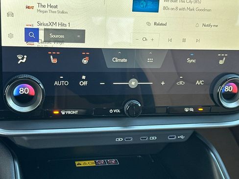 Used 2025 Lexus RZ 300e image 26