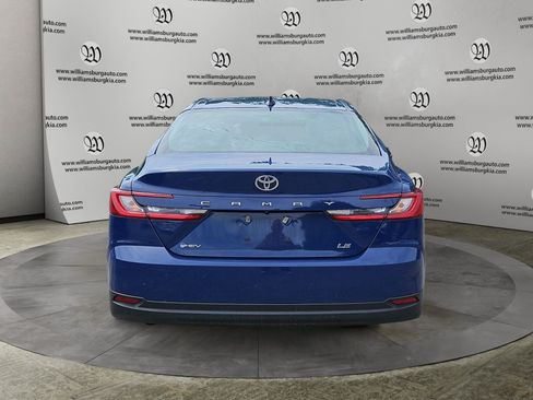 Used 2025 Toyota Camry LE FWD image 4