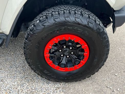 Used 2025 Ford Bronco Raptor AWD/4WD image 10