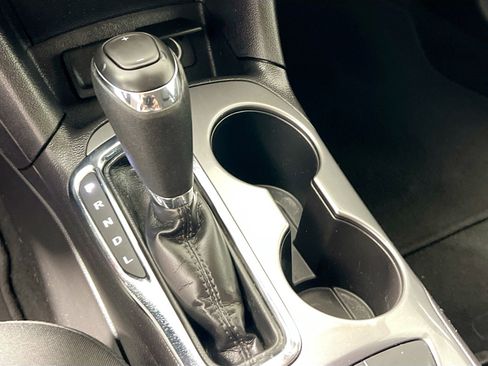 Used 2017 Chevrolet Cruze LT image 23