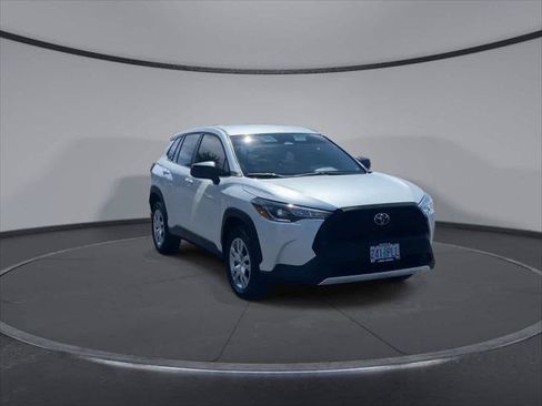 Certified 2023 Toyota Corolla Cross L AWD/4WD image 5
