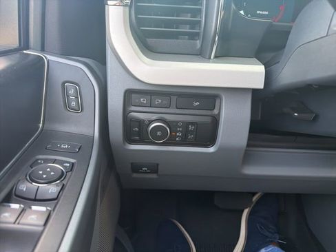 Used 2024 Ford F250 XLT w/ XLT Premium Package image 28
