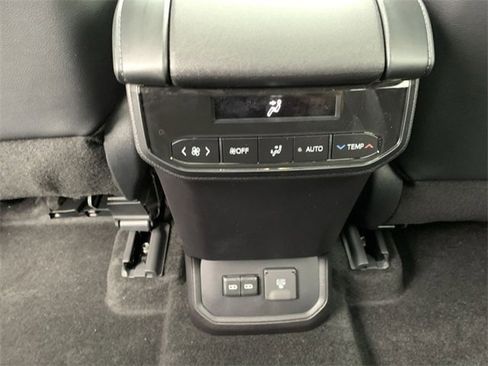 New 2026 Toyota Highlander Limited image 33