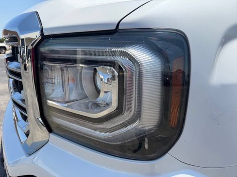Used 2018 GMC Sierra 1500 SLT w/ Texas SLT Premium Package RWD image 11