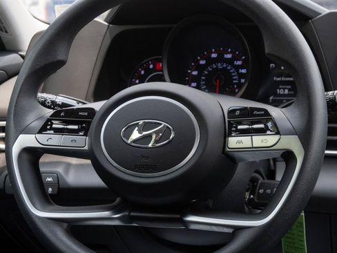 Used 2023 Hyundai Elantra SE FWD image 22