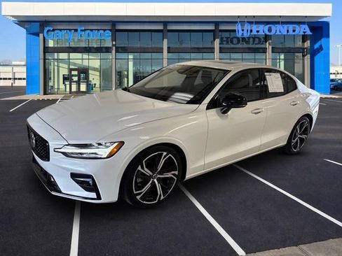 Used 2024 Volvo S60 B5 Core AWD/4WD image 4