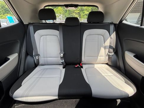 Used 2026 Hyundai Venue SEL FWD image 34