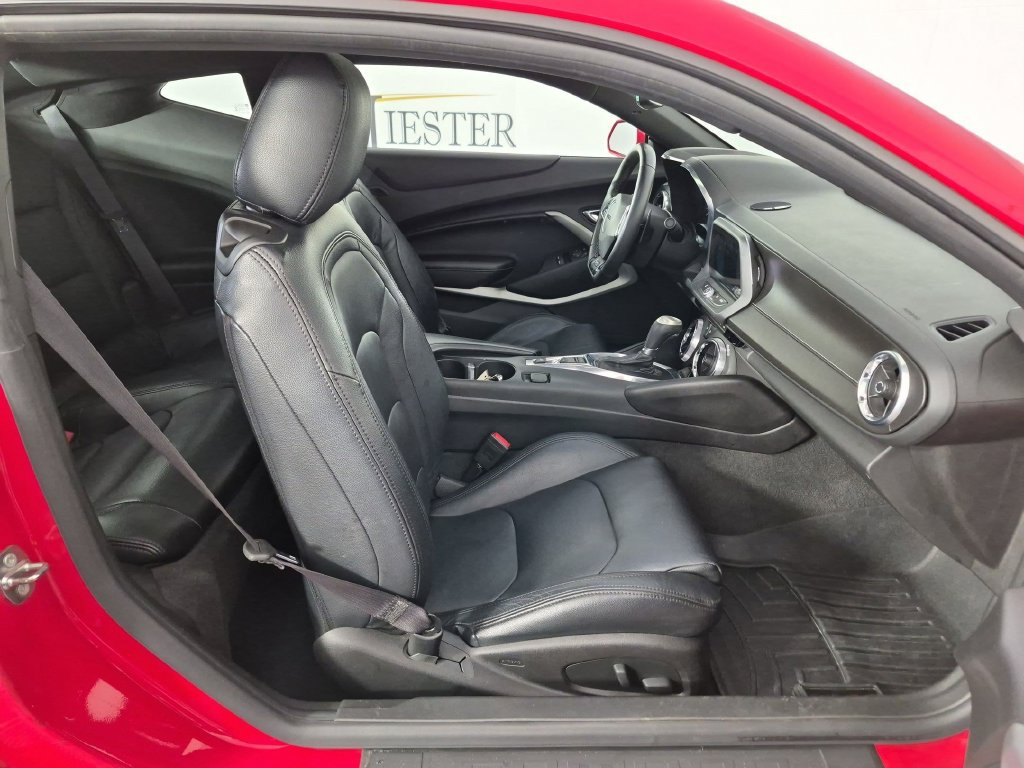 Certified 2018 Chevrolet Camaro SS RWD image 31