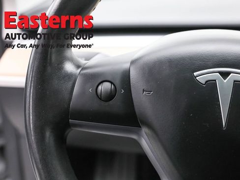 Used 2018 Tesla Model 3 Long Range image 15