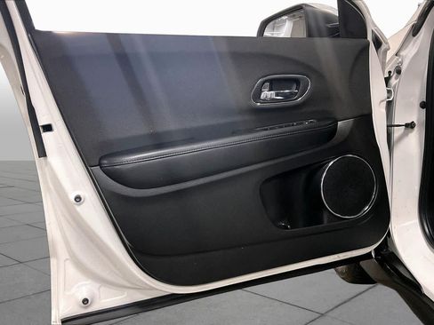 Used 2022 Honda HR-V EX image 19