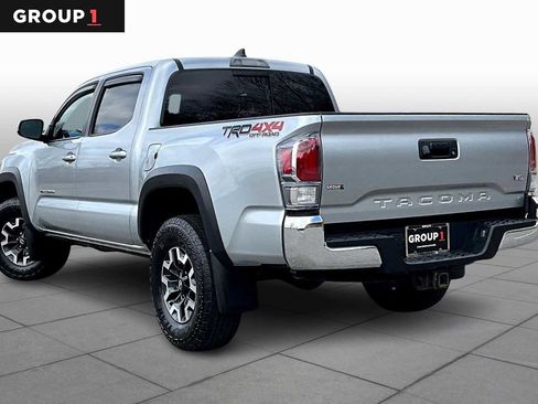 Certified 2023 Toyota Tacoma TRD Off-Road AWD/4WD image 12