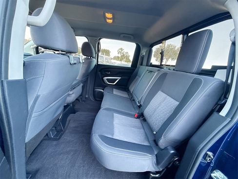 Used 2021 Nissan Titan SV image 23