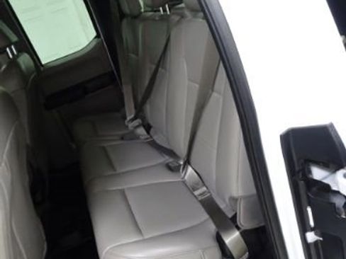 Used 2019 Ford F250 XL w/ Power Equipment Group image 39