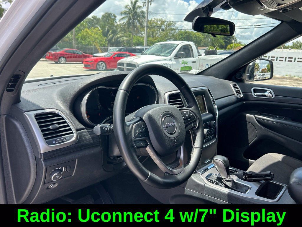 Certified 2019 Jeep Grand Cherokee Laredo RWD image 12