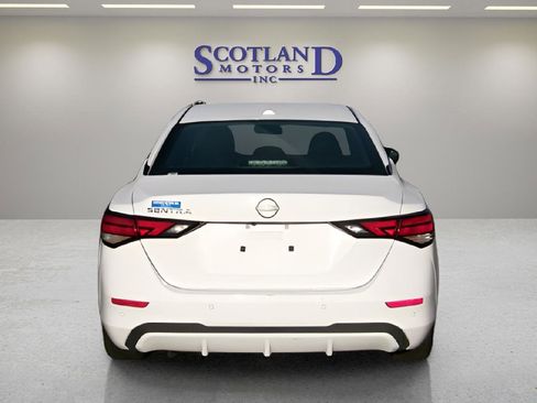 Used 2025 Nissan Sentra SV image 7