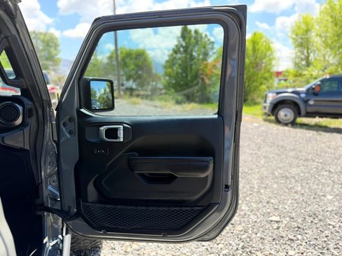Used 2019 Jeep Wrangler Unlimited Sport AWD/4WD image 8